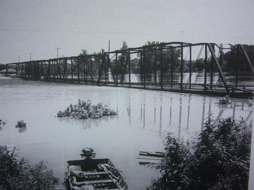 KS_River_Edwardsville_1951