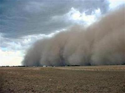 Dust storm in Colby, KS in 2004
